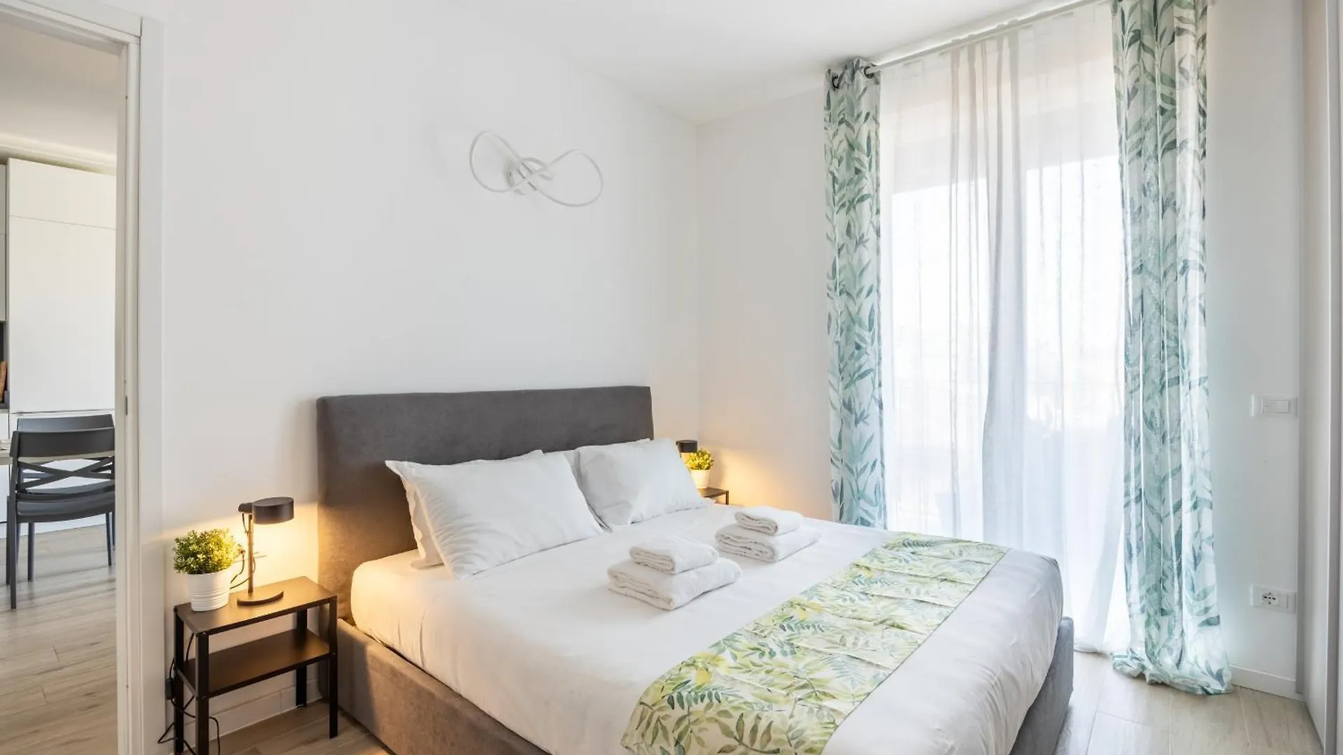 Free Private Parking - Metro Line 5 Min Cozy Apartment Milan