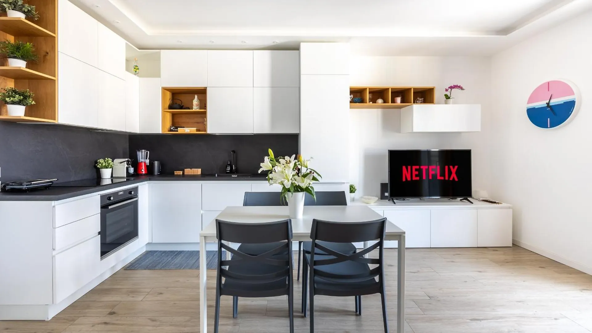 Free Private Parking - Metro Line 5 Min Cozy Apartment Milan Italy